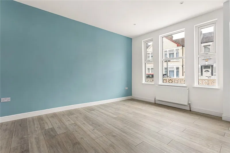 Ashbourne Road, Mitcham, CR4 - image 3