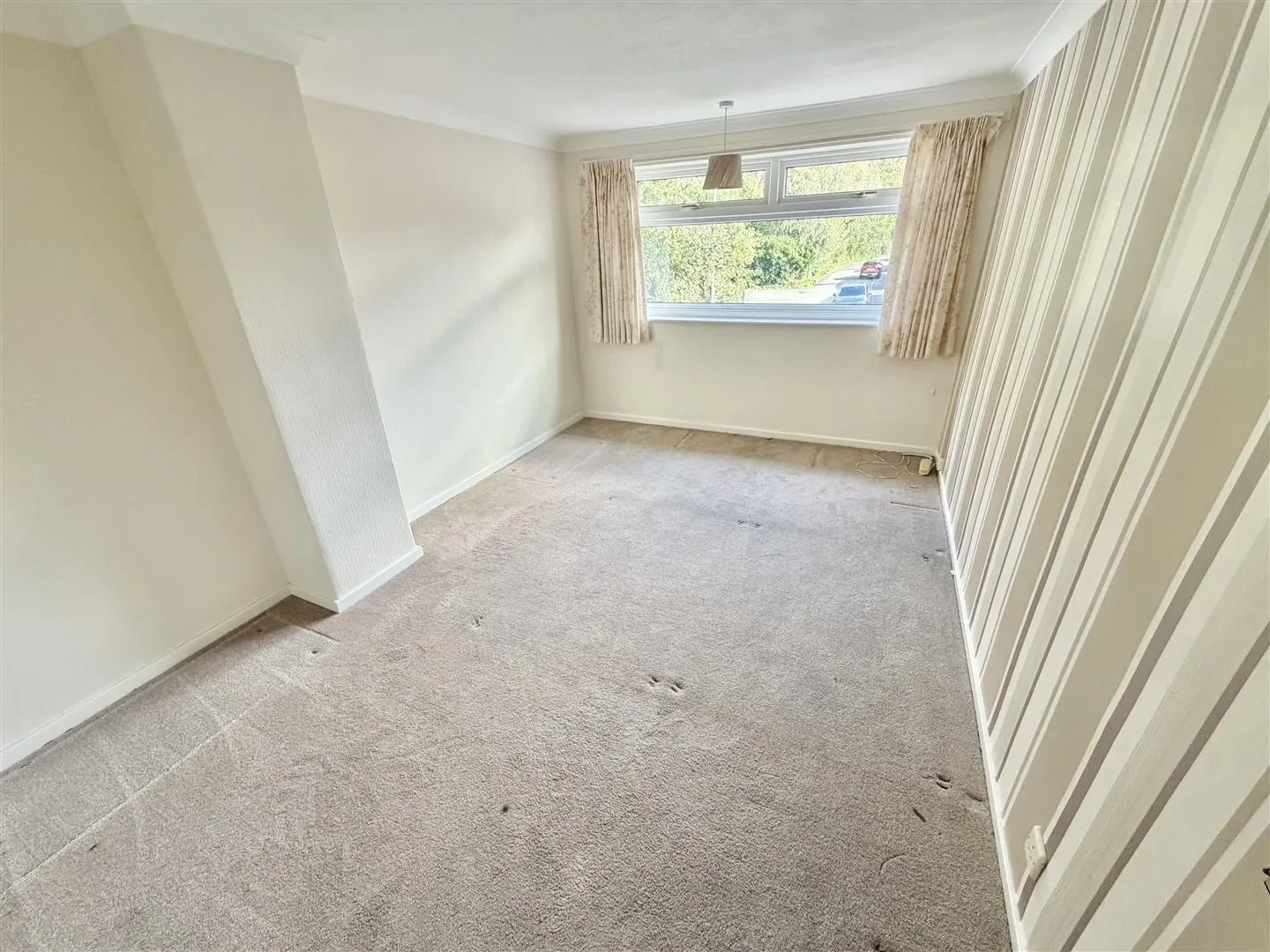 Lincoln Grove, Sale, M33 - image 14