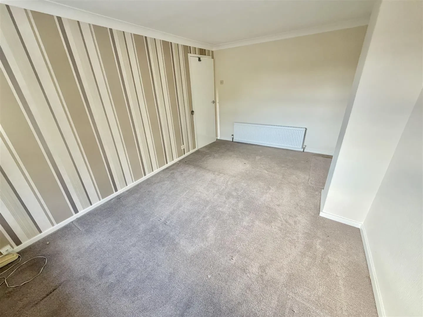 Lincoln Grove, Sale, M33 - image 16