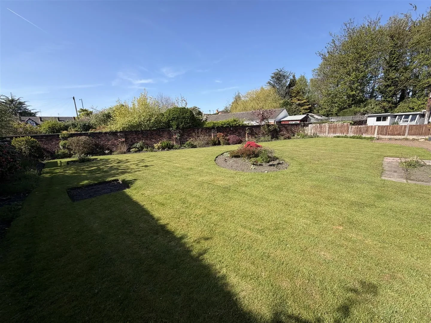 Lincoln Grove, Sale, M33 - image 24