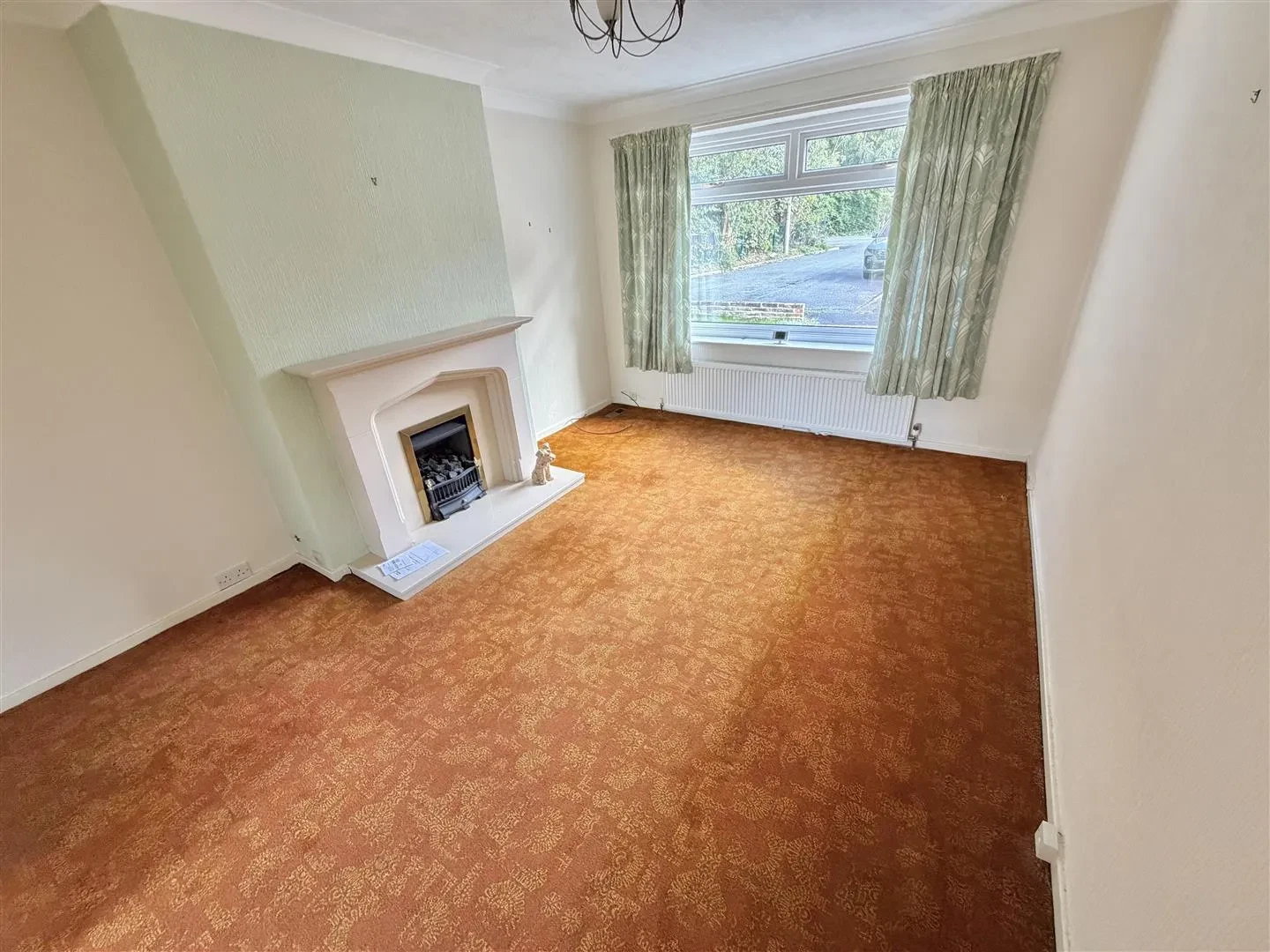 Lincoln Grove, Sale, M33 - image 6