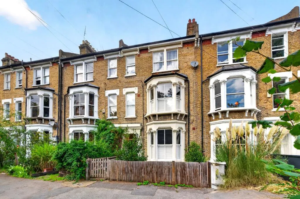 Josephine Avenue, London, SW2 - image 2
