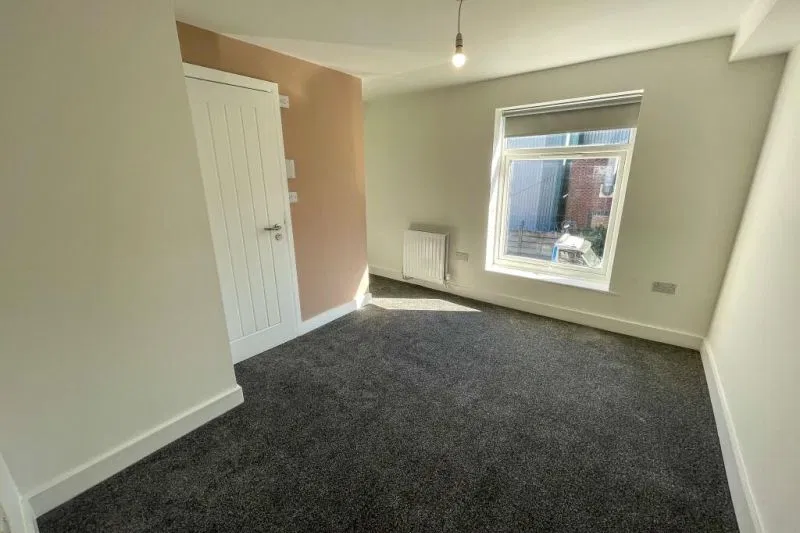 15 Minnie Street, Bolton, BL3 4EF - image 4