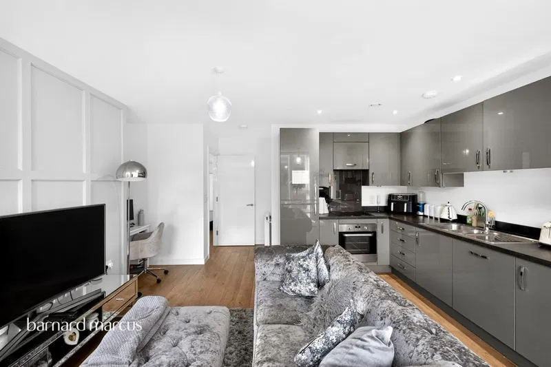 2 Amelia Street, London - image 2