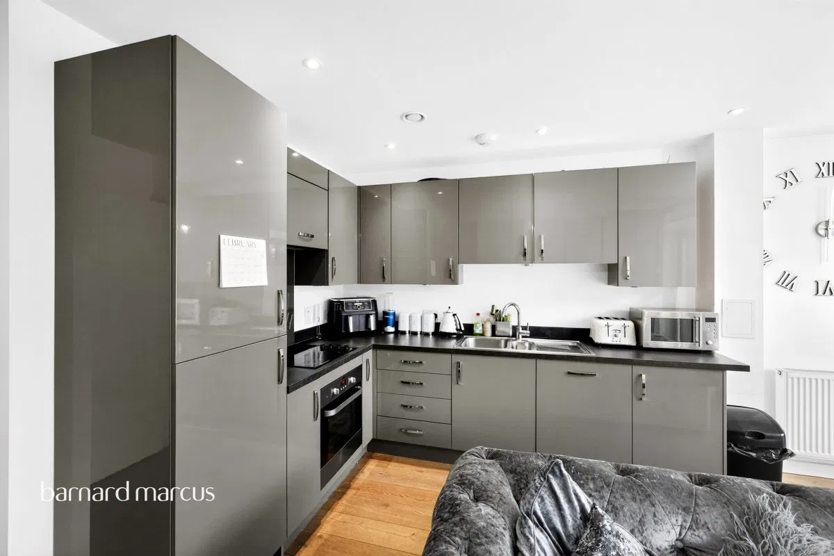 2 Amelia Street, London - image 4