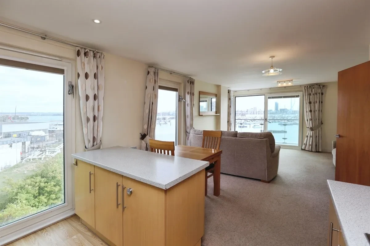 Rope Quays, Gosport - image 17