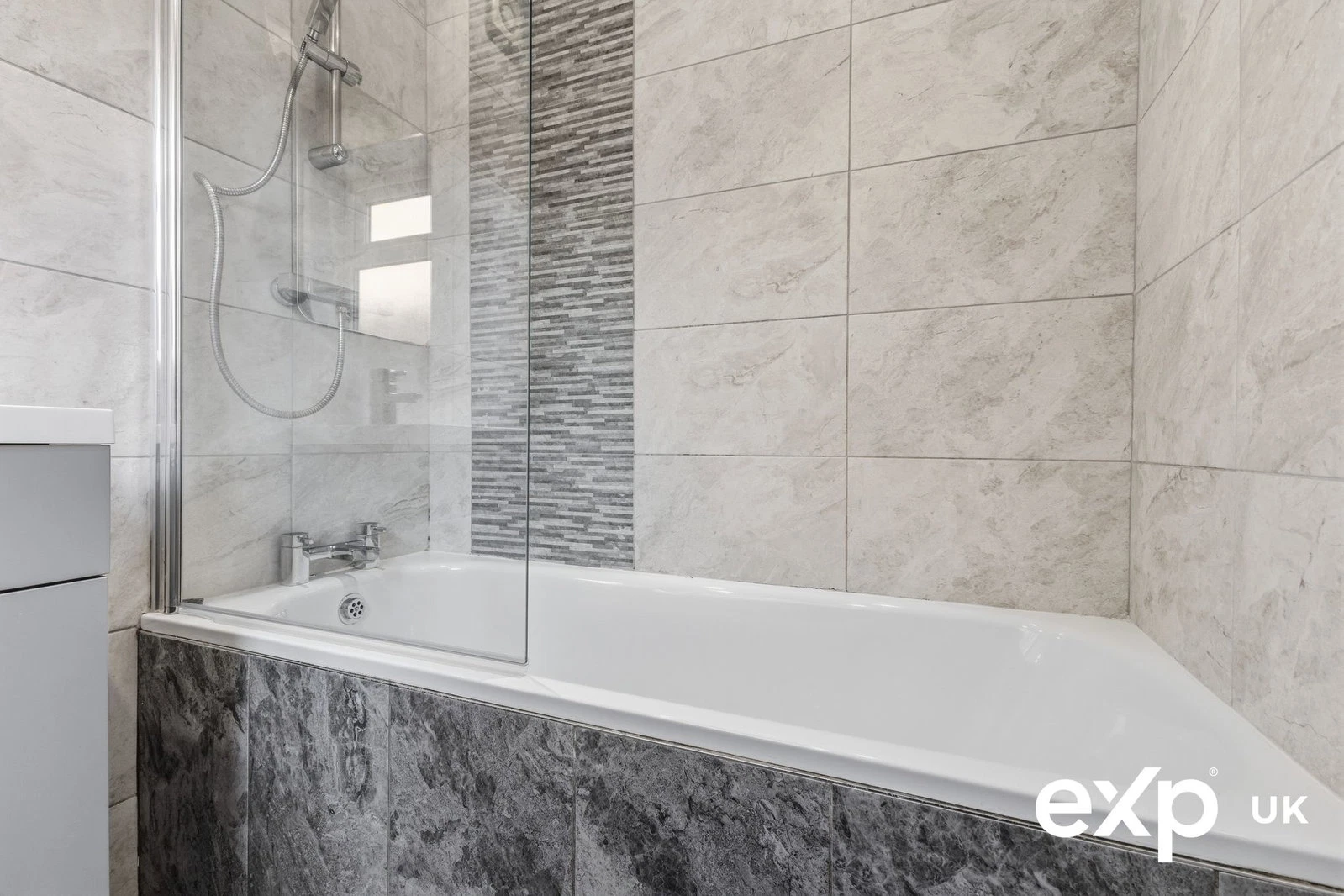 Athorpe Grove, Nottingham, NG6 0AJ - image 11