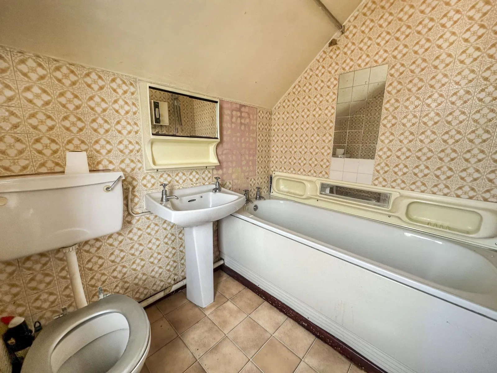 Sheila Avenue, Wolverhampton, WV11 - image 3
