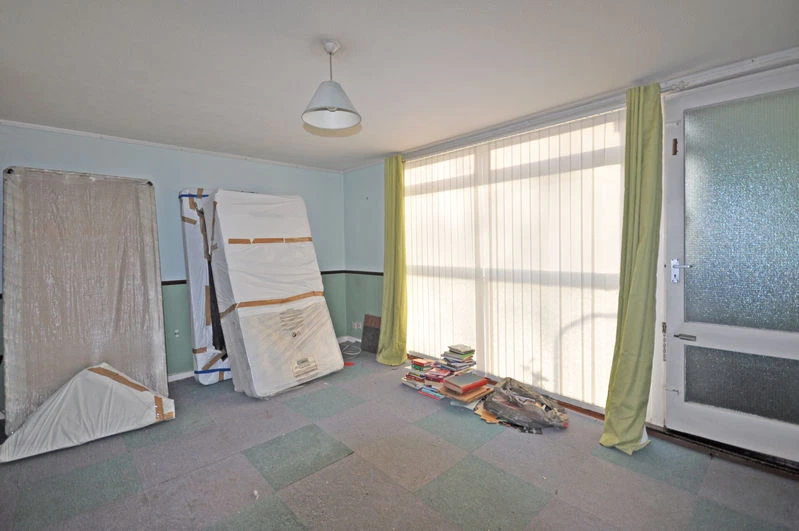 Keene Avenue, Rogerstone, Newport - image 9