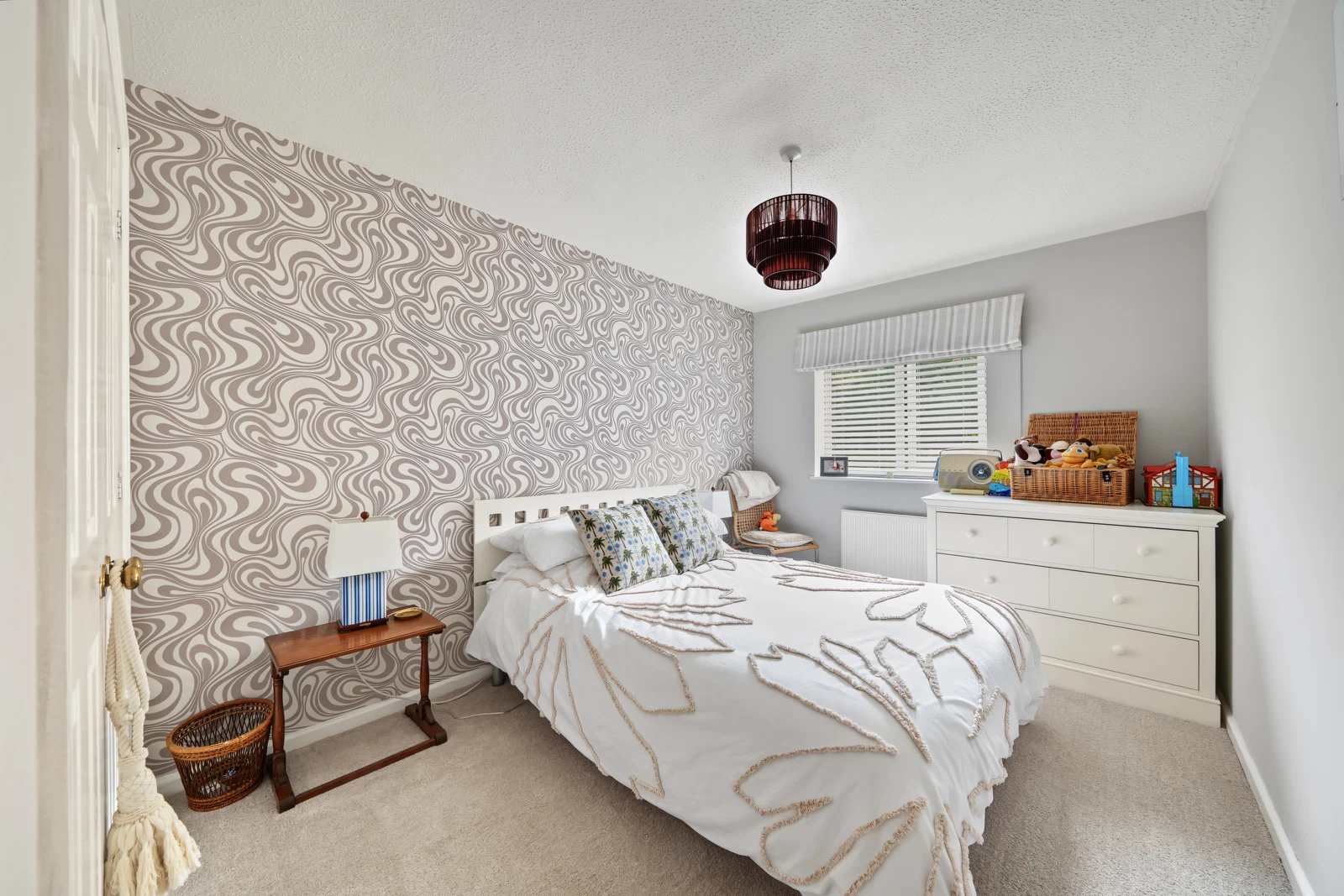 Warneford Road, Cowlersley, HD4 - image 20