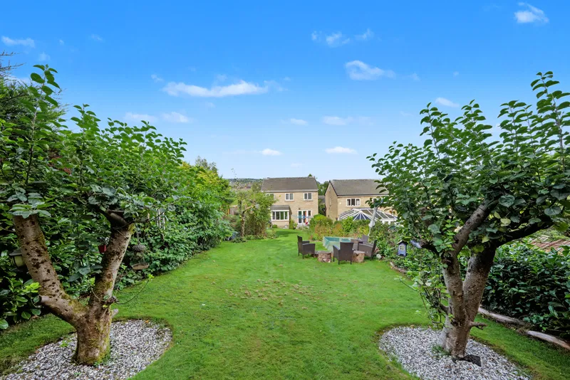 Warneford Road, Cowlersley, HD4 - image 3