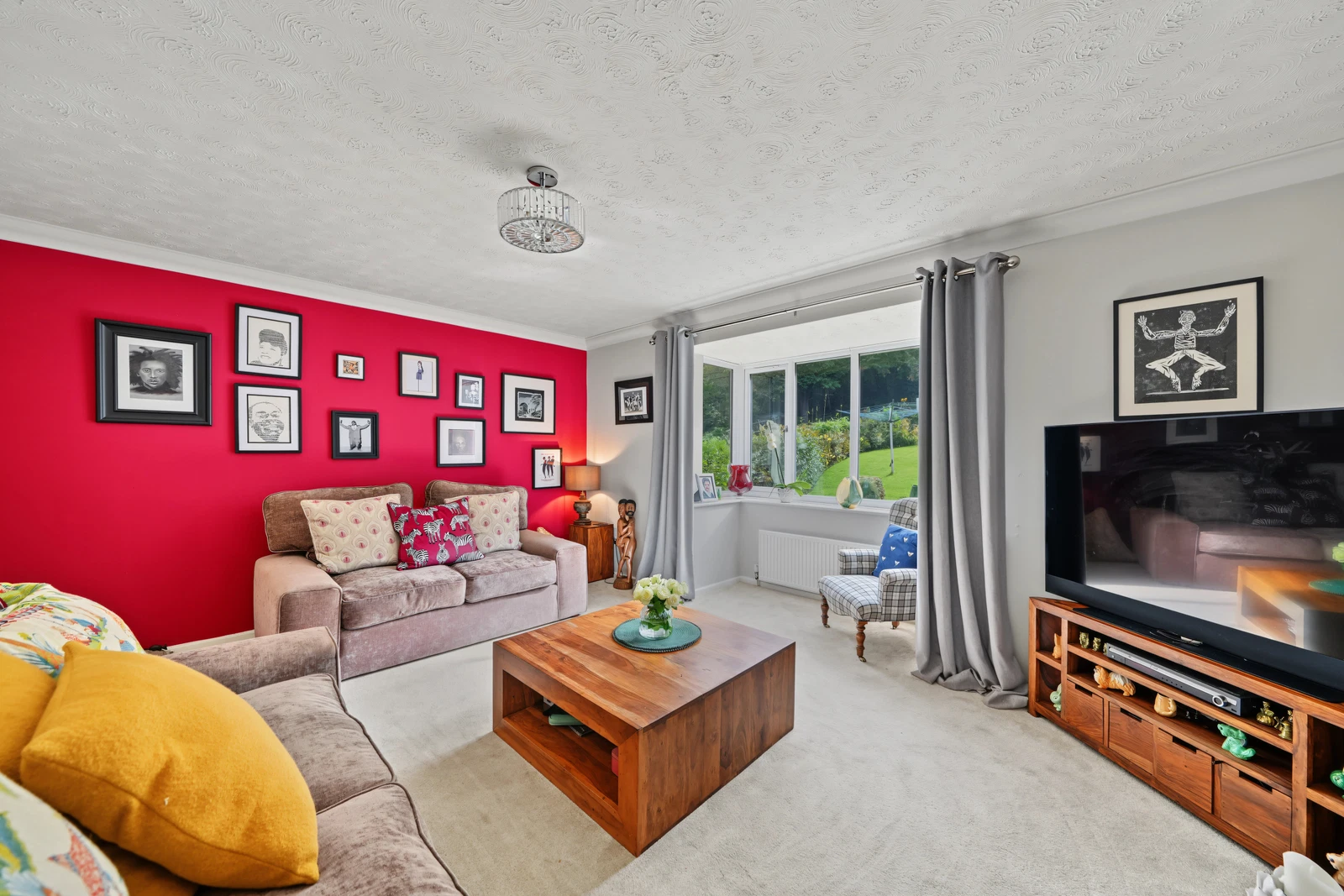 Warneford Road, Cowlersley, HD4 - image 7
