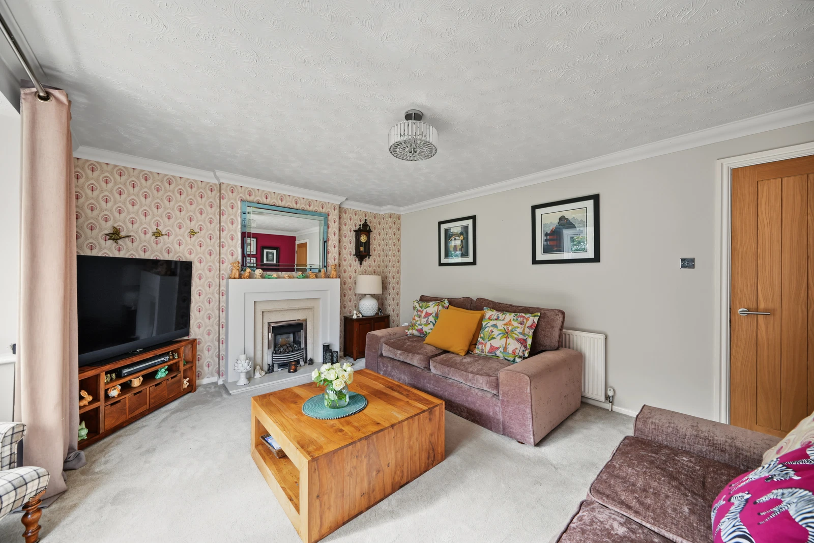 Warneford Road, Cowlersley, HD4 - image 8
