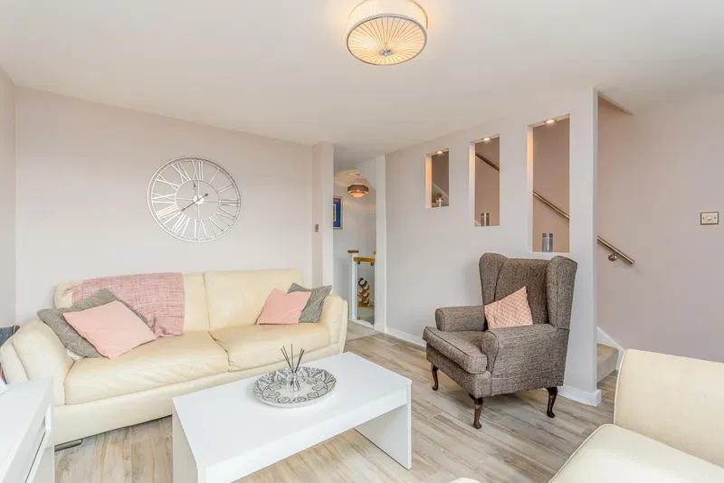 Hawkesworth Drive, Kenilworth, CV8 - image 3