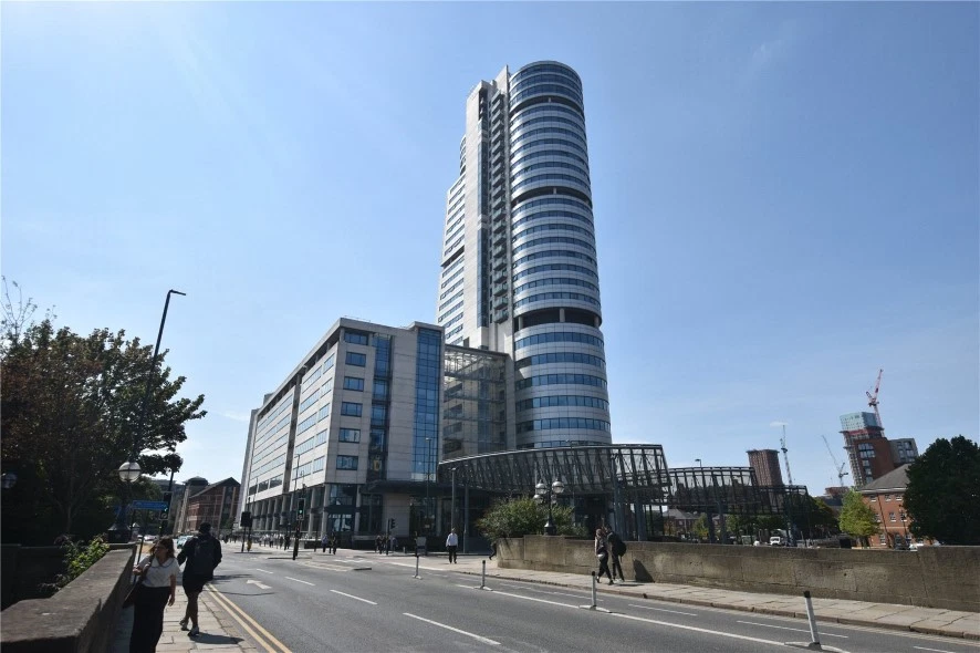 Apartment 2001, Bridgewater Place, Water Lane, Leeds, West Yorkshire, LS11 5QB - image 1
