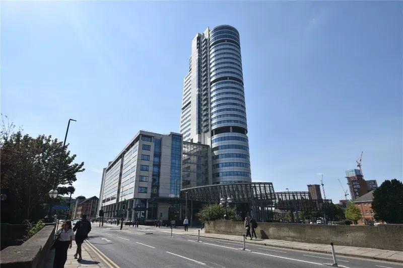 Apartment 2001, Bridgewater Place, Water Lane, Leeds, West Yorkshire, LS11 5QB