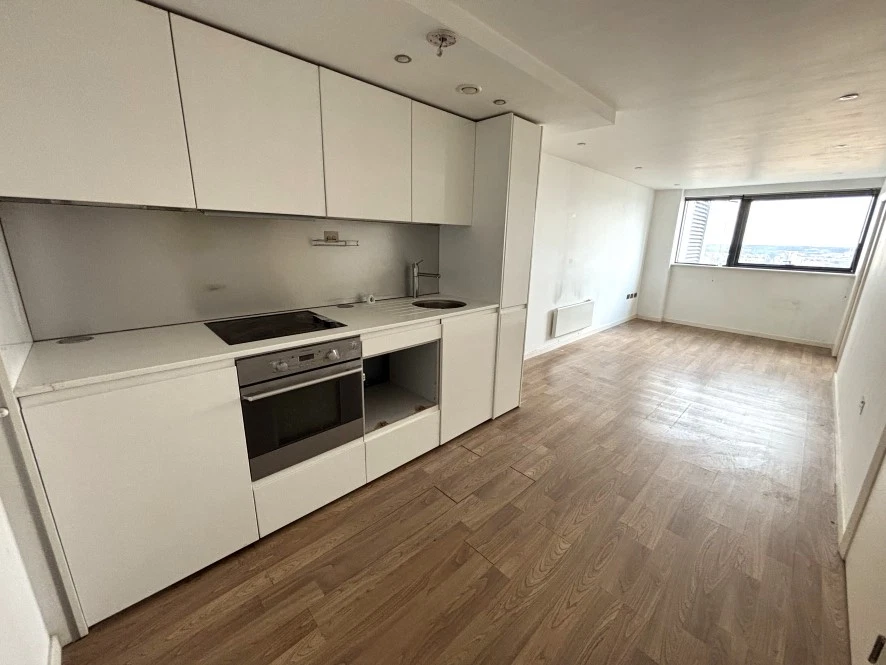 Apartment 2001, Bridgewater Place, Water Lane, Leeds, West Yorkshire, LS11 5QB - image 2