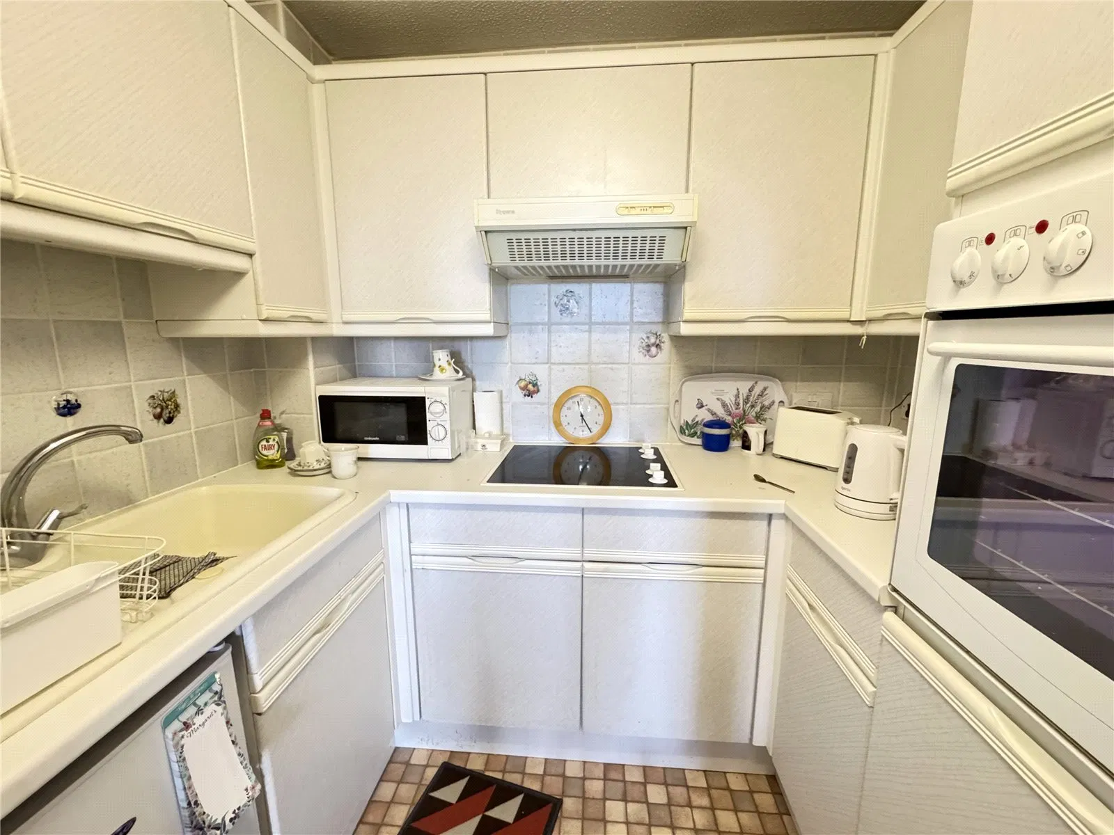 Homemill House, Station Road, New Milton, Hampshire, BH25 6HX - image 3