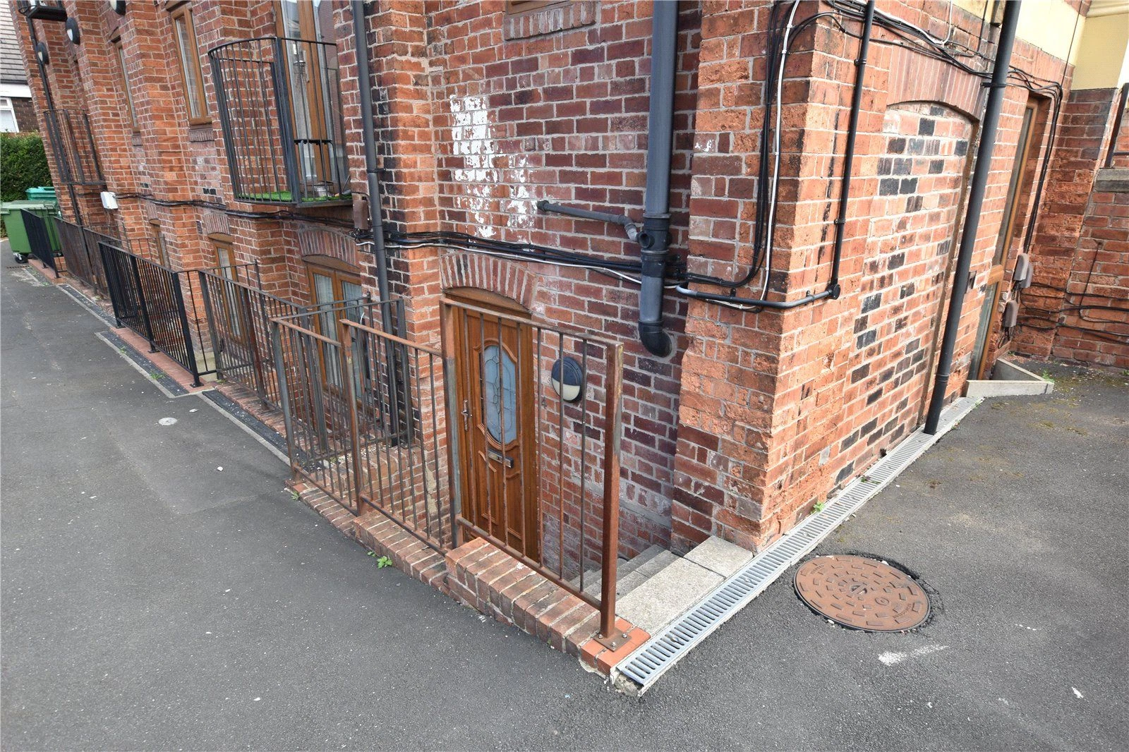 The Old Chapel, Grove Road, Wakefield, WF1 1UW - image 10