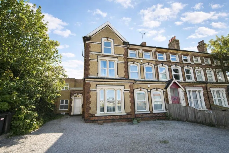 Old Chester Road, Birkenhead, Merseyside, CH42 4NG