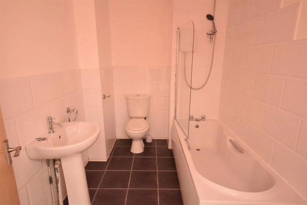Old Chester Road, Birkenhead, Merseyside, CH42 4NG - image 7