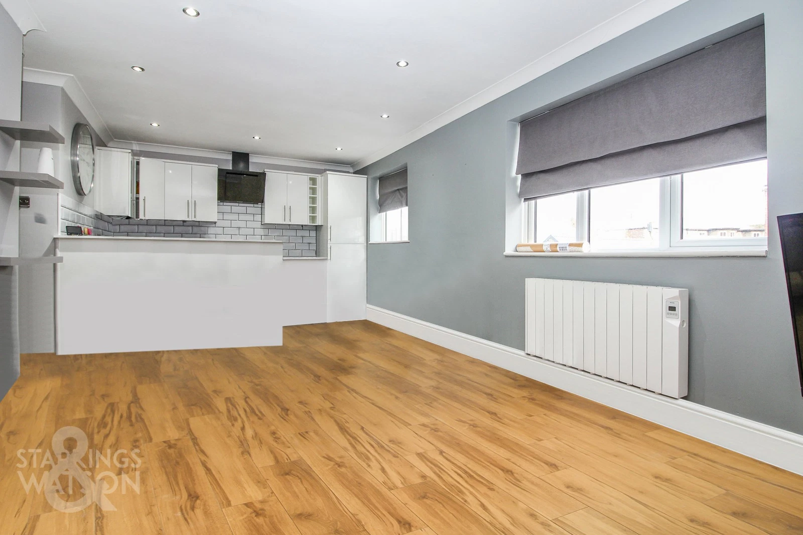Trafalgar Court, Great Yarmouth, NR30 2LX - image 2