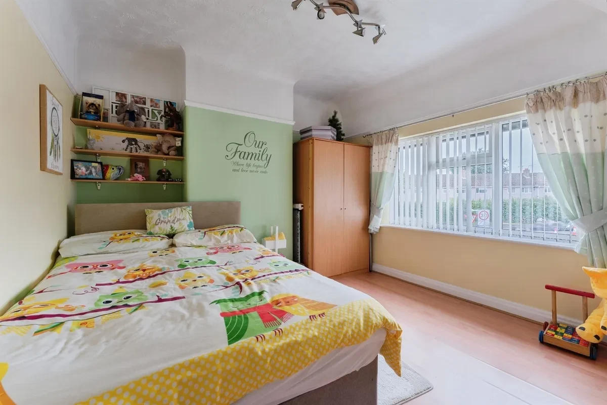 Glenwood Road, Little Sutton, Ellesmere Port - image 6