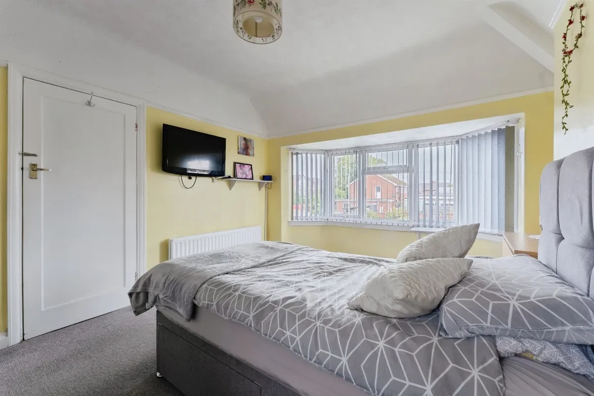Glenwood Road, Little Sutton, Ellesmere Port - image 9