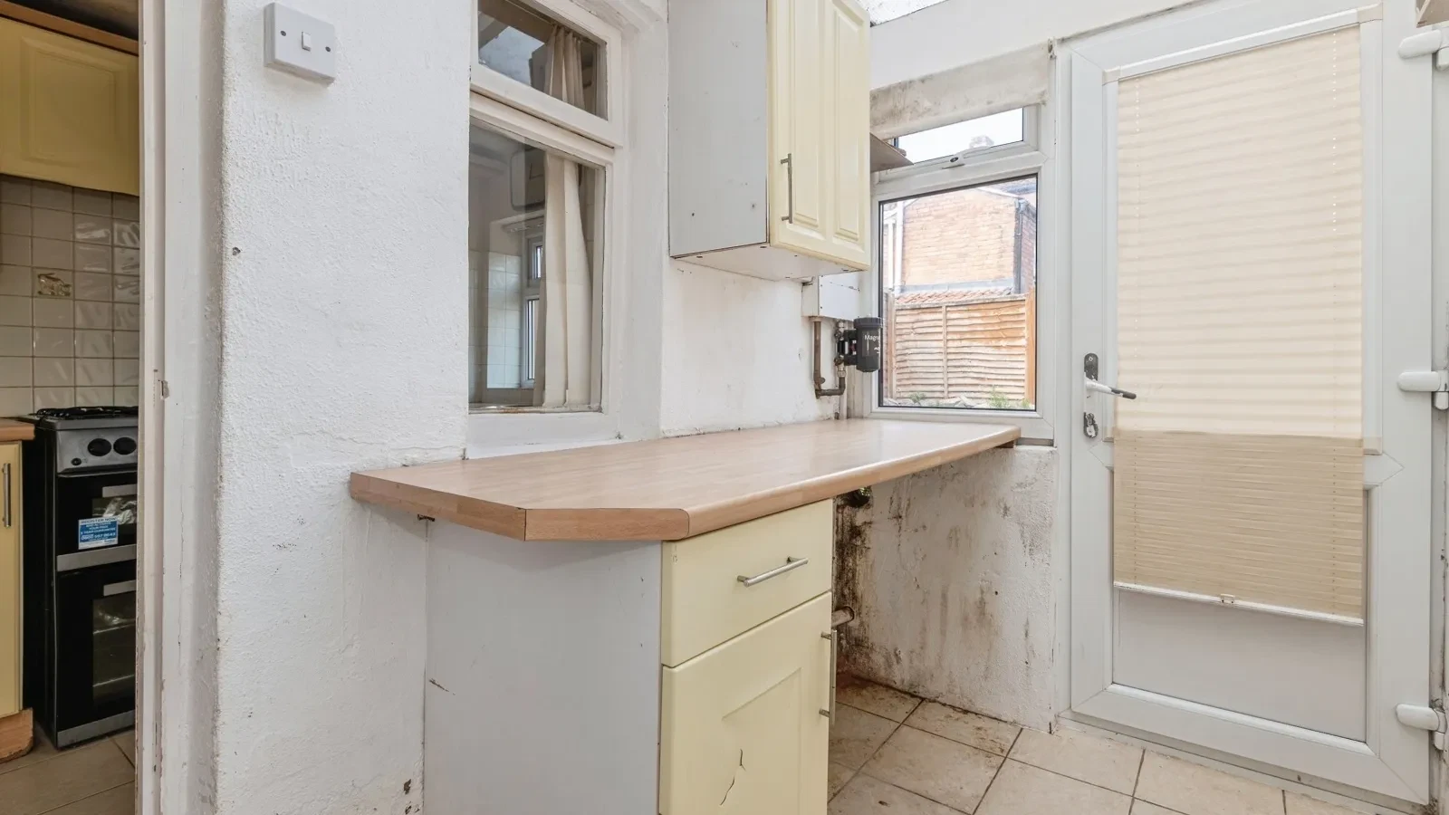 Gloucester Street, Taunton, Somerset, TA1 - image 13