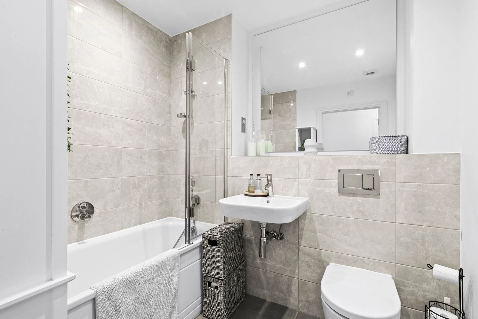 Aspen Road, High Wycombe, HP10 - image 10