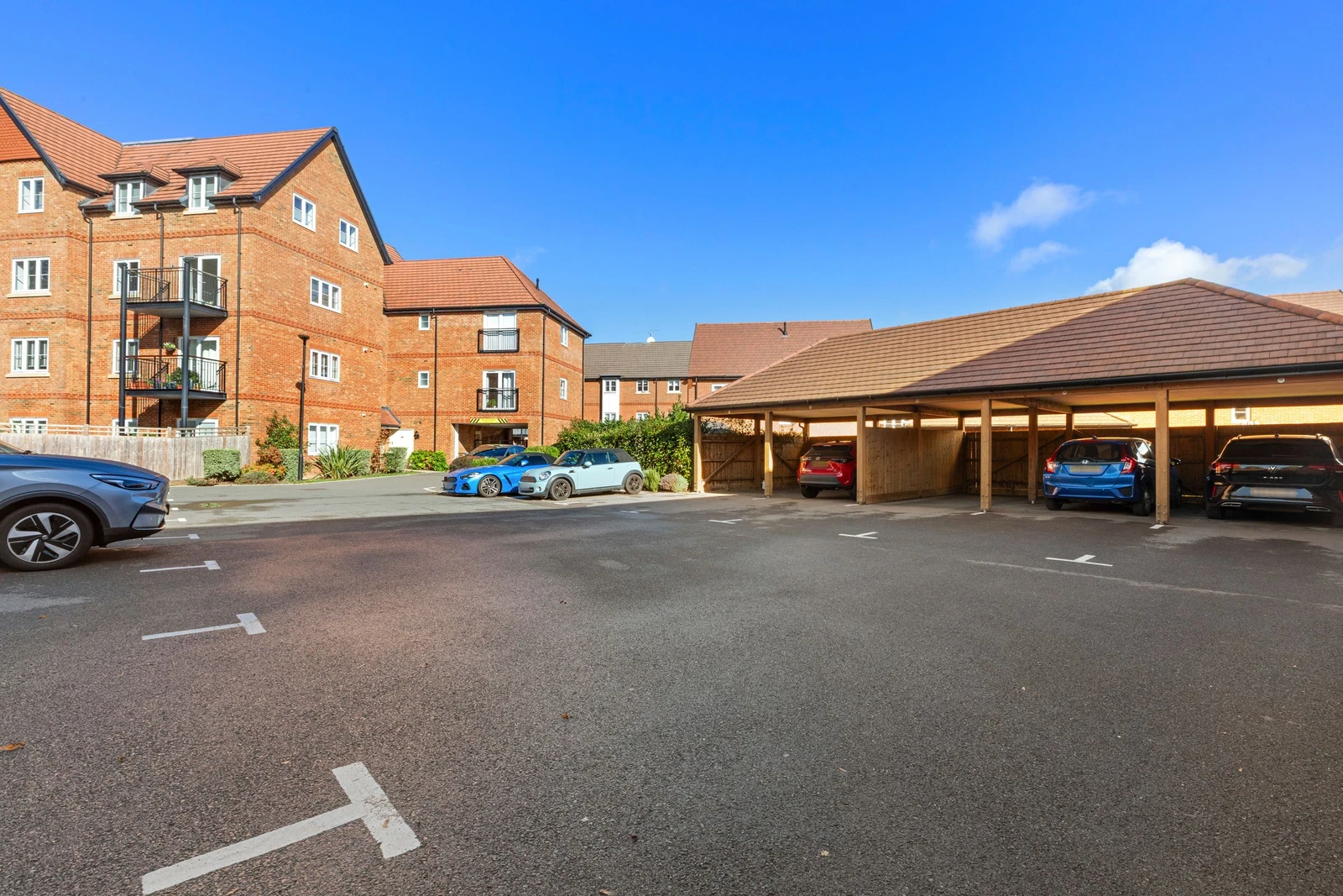 Aspen Road, High Wycombe, HP10 - image 12