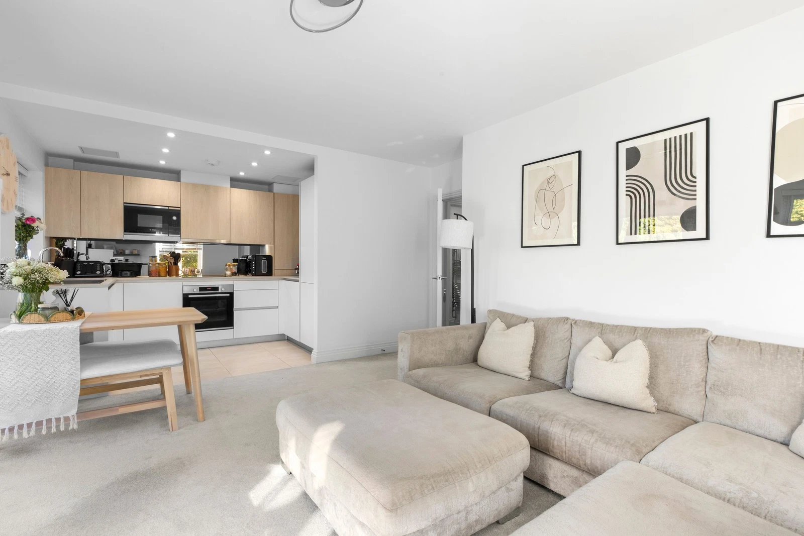 Aspen Road, High Wycombe, HP10 - image 5