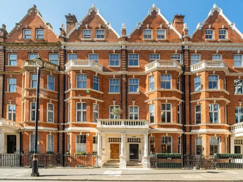 Grosvenor Street, Mayfair - image 7