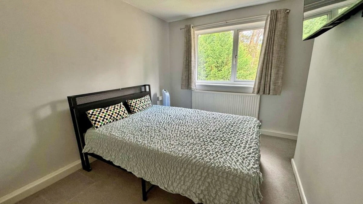 Staverton Crescent, Lincoln, Birchwood - image 7