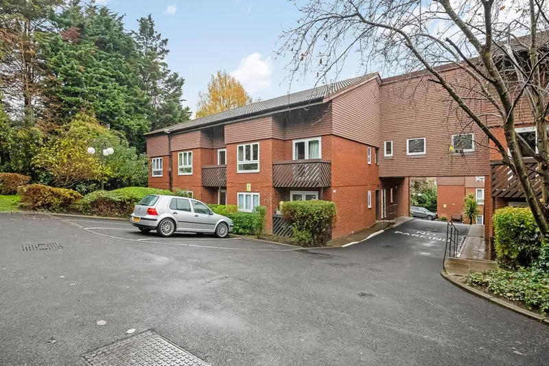 38 Cedar Close, Dulwich, London, SE21 8HX