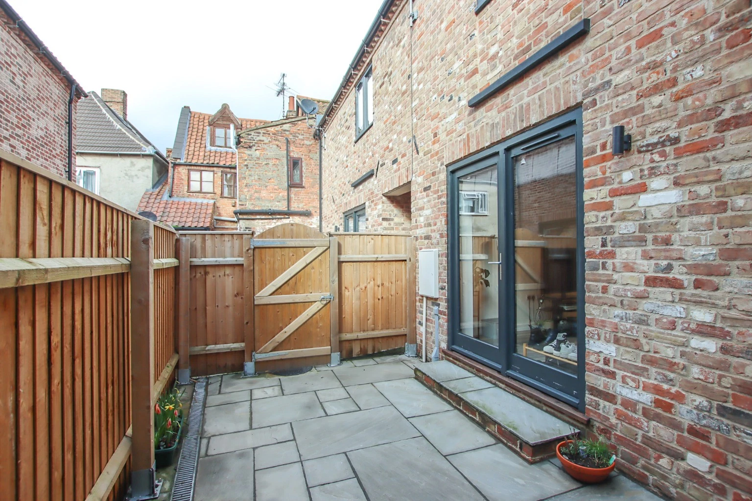 2 Hayloft Court, King's Lynn, Norfolk, PE30 1FF - image 12