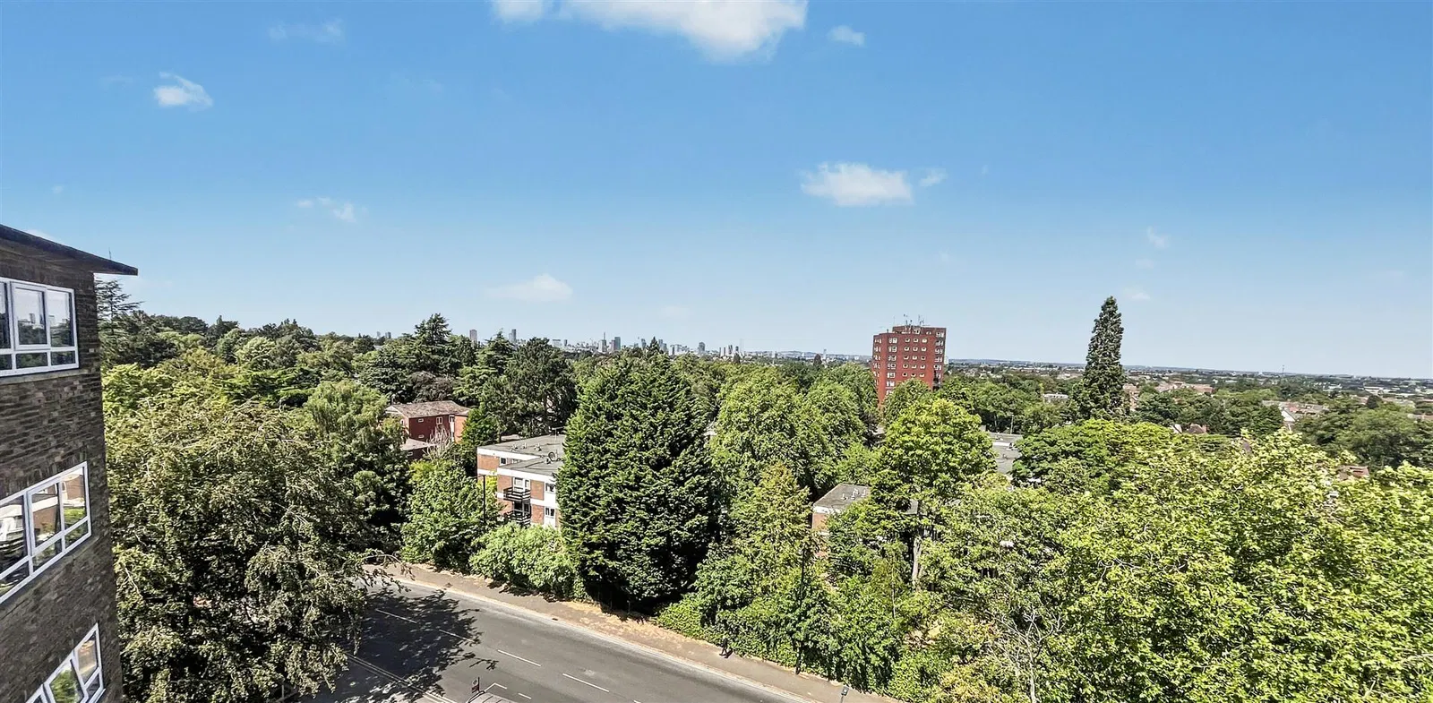 Flat 49, Moseley Court, Yardley Wood Road, Birmingham, B13 9PU - image 3
