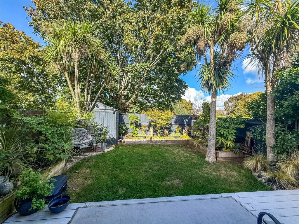 72 Comet Way, Christchurch, Dorset, BH23 4JW - image 7