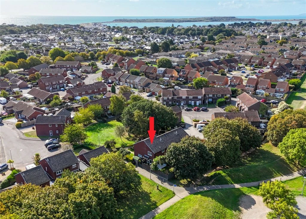 72 Comet Way, Christchurch, Dorset, BH23 4JW - image 9
