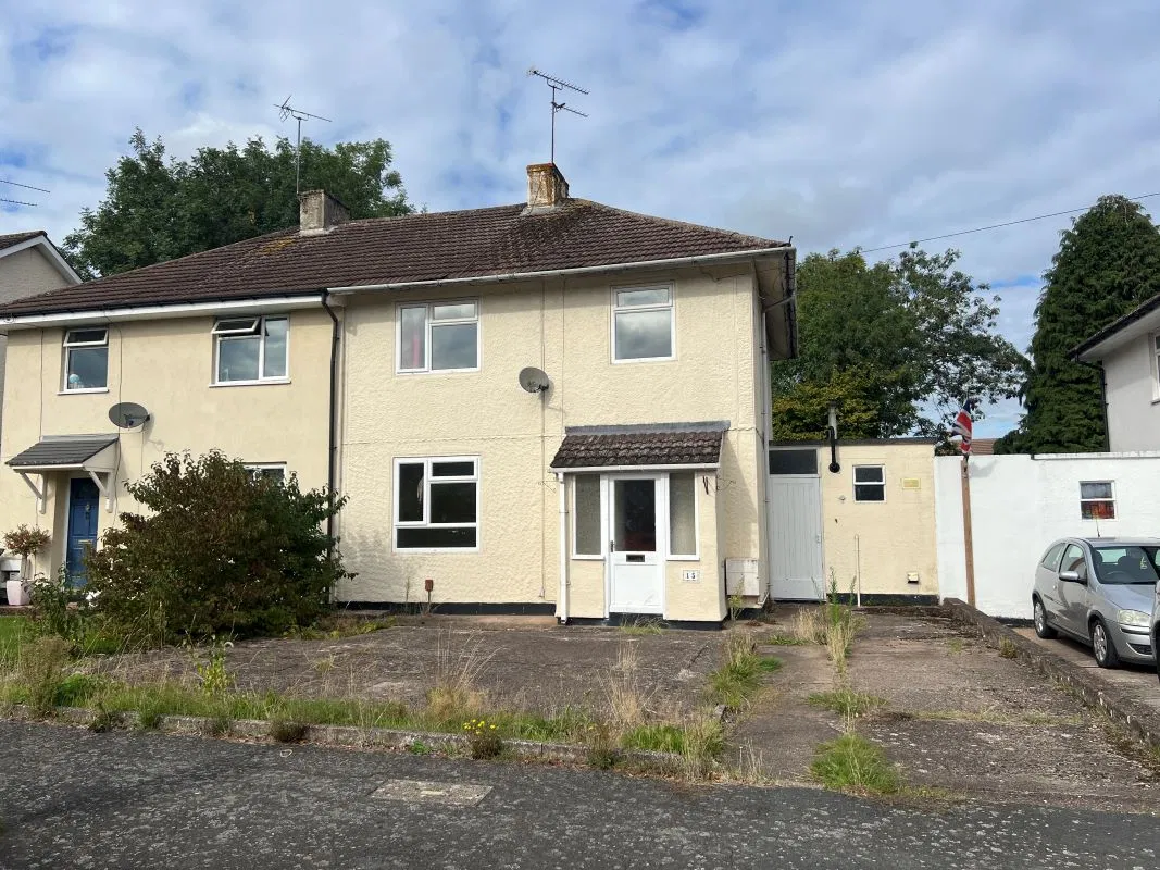 15 Wilton Avenue, Kidderminster, Worcestershire, DY11 5PR - image 1