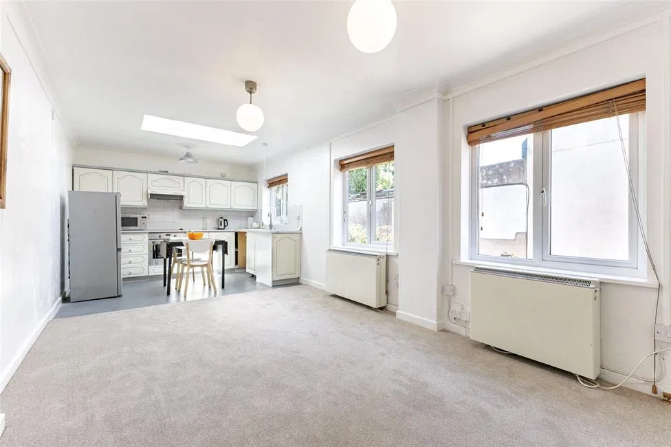Partridge Road, Roath, Cardiff CF24 3QX - image 2