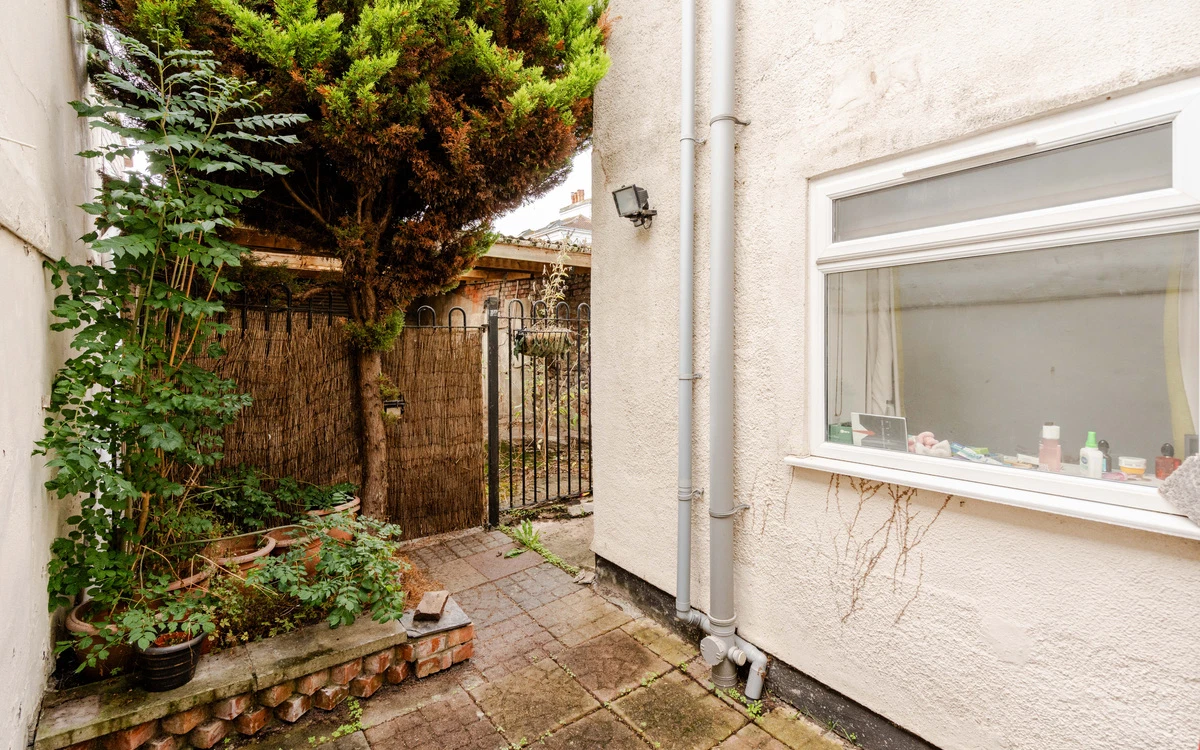 Coronation Road, Southville, Bristol, BS3 - image 13