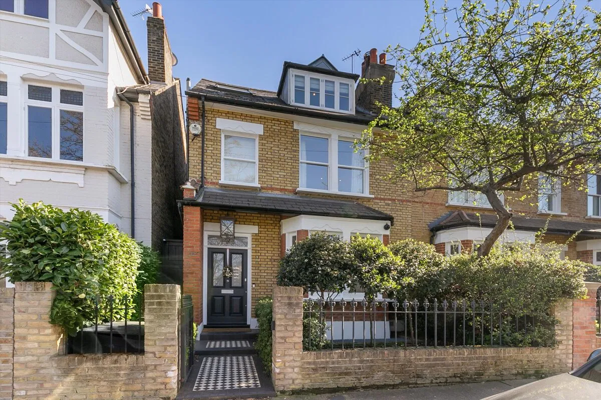 Dorlcote Road, Wandsworth, London SW18 - image 1