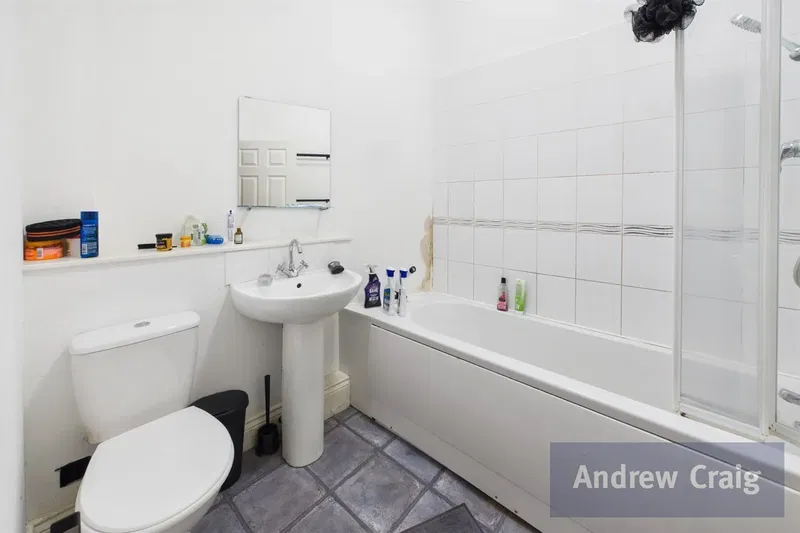 Whitehall Road, Gateshead, NE8 - image 3
