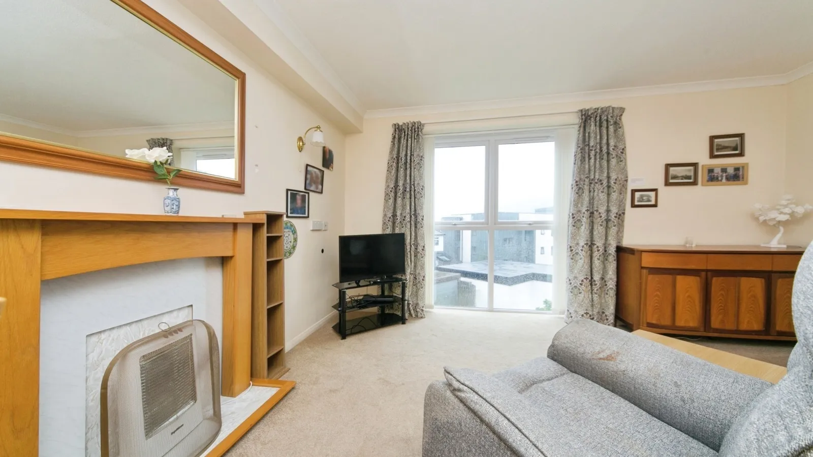 Holyhead Road, Bangor, Gwynedd, LL57 - image 13