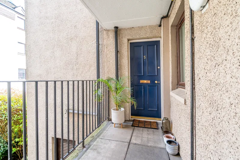 14/5 Sandport, The Shore, Edinburgh, EH6 6PL