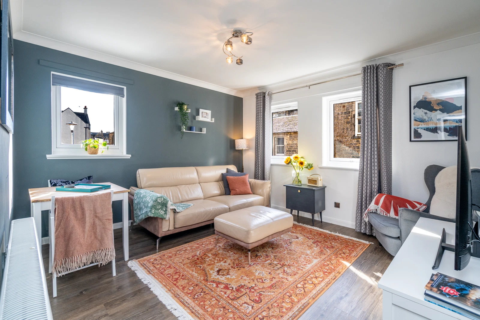 14/5 Sandport, The Shore, Edinburgh, EH6 6PL - image 2