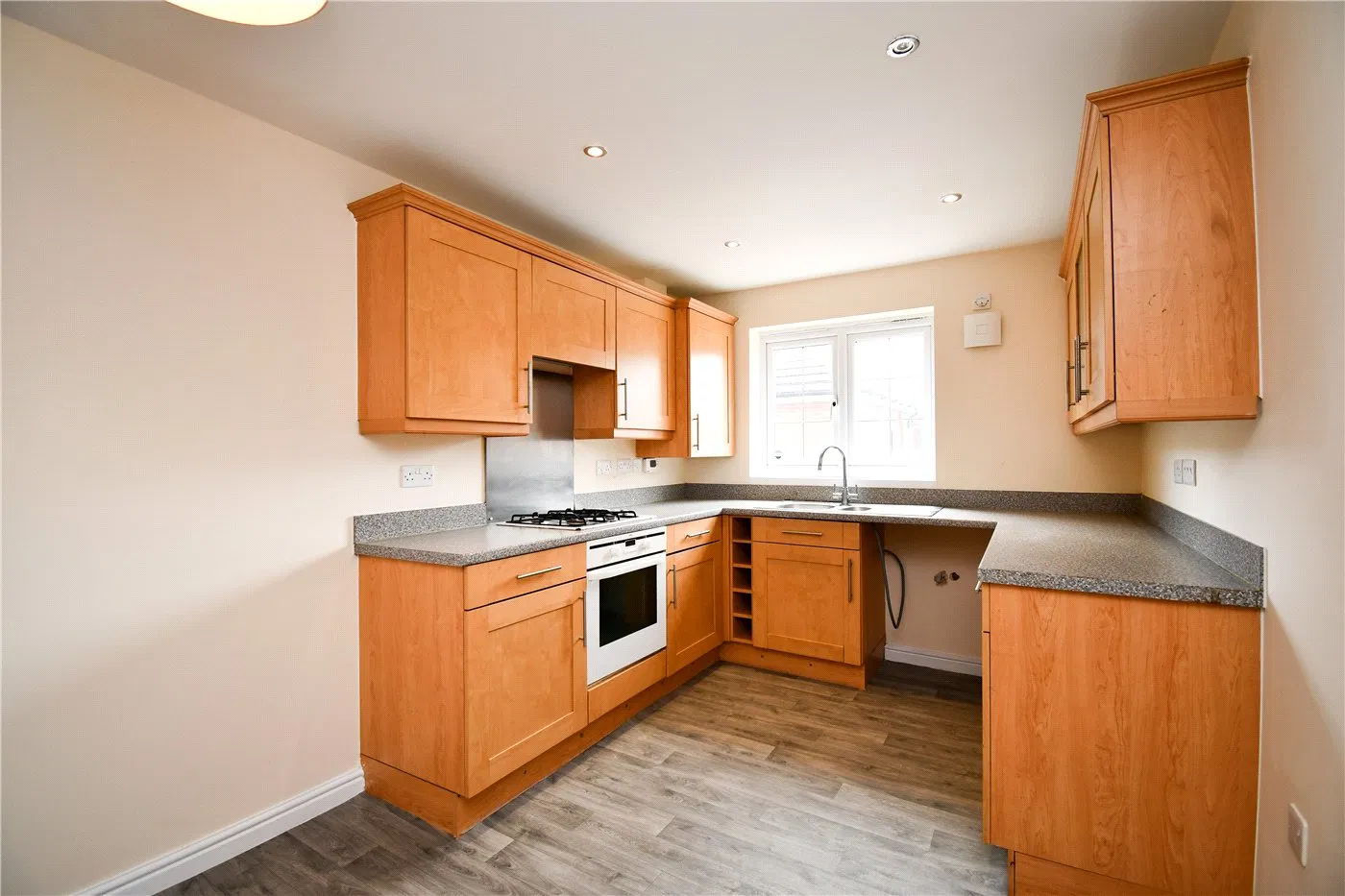 Slackswood Close, Ellesmere Port, Cheshire, CH65 3AH - image 2