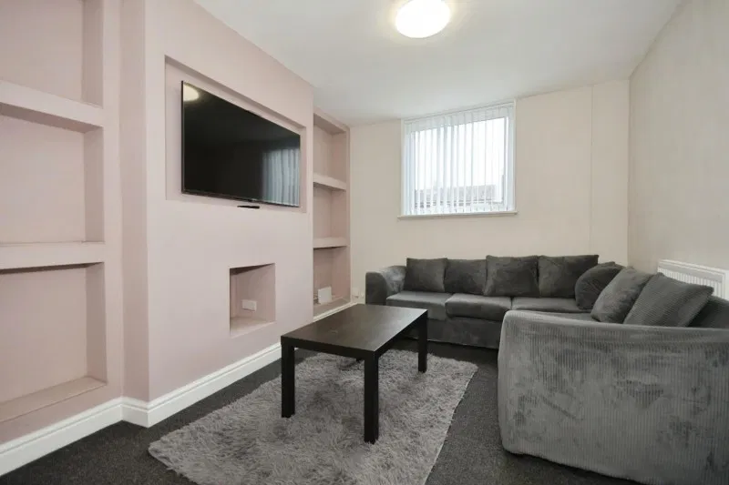 Summer Street, Sheffield, S3 7NS - image 4