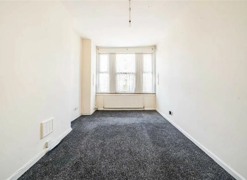 Chapter Road, Willesden, NW2 - image 4